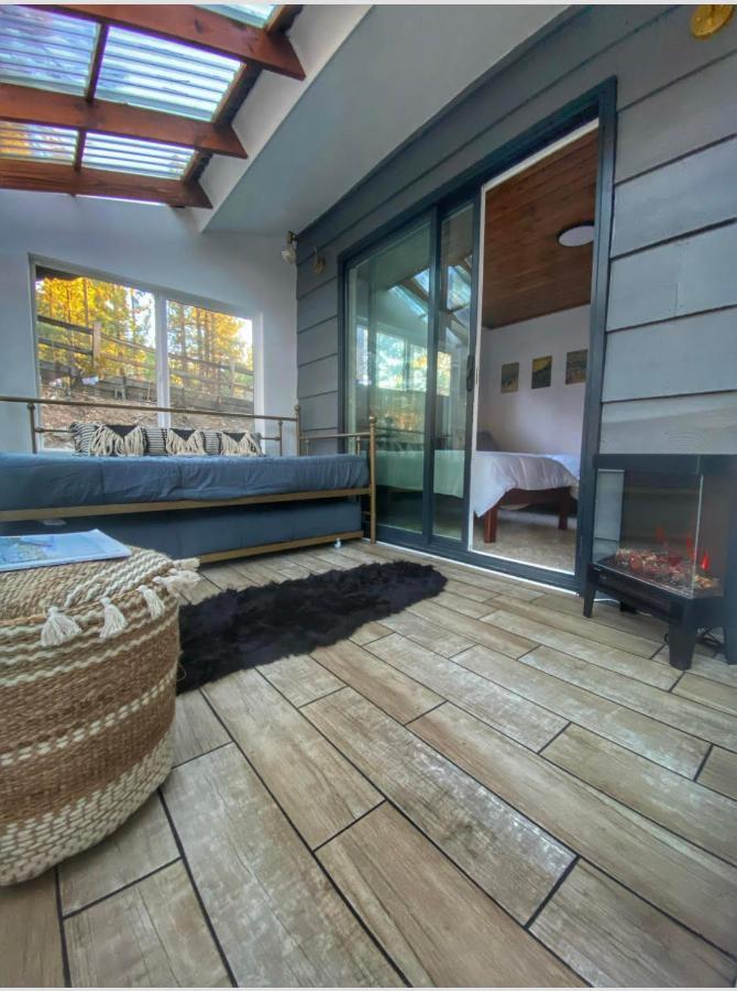 Yellow Pine Lodge - Charming Cottage Style Cabin With Peak-A-Boo Lake And Mountain Viewsビッグ・ベアー・レイク エクステリア 写真