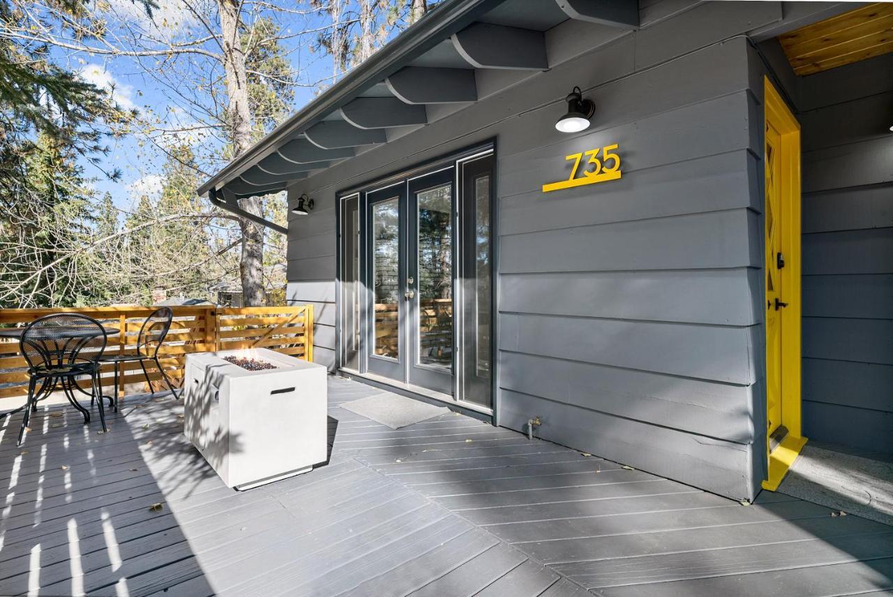 Yellow Pine Lodge - Charming Cottage Style Cabin With Peak-A-Boo Lake And Mountain Viewsビッグ・ベアー・レイク エクステリア 写真